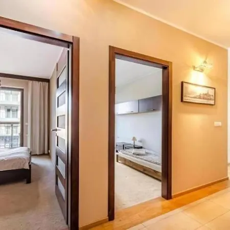Bright And Spacious Appartement