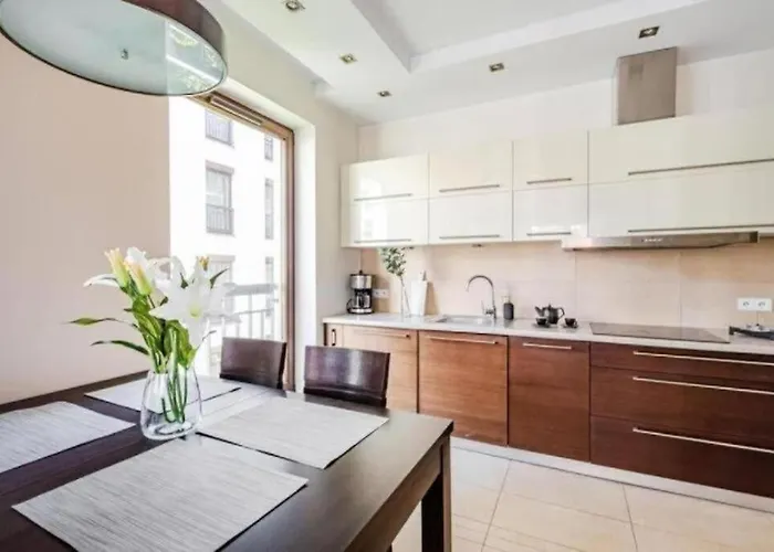 דירה Bright And Spacious