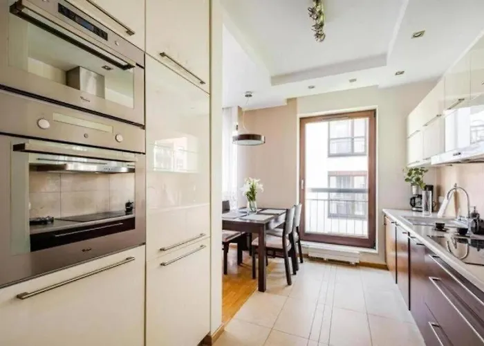 Bright And Spacious *