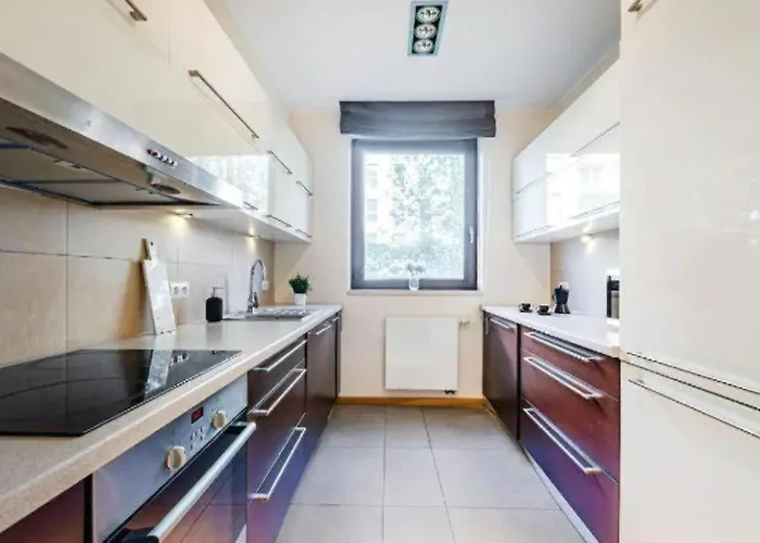 דירה Bright And Spacious *